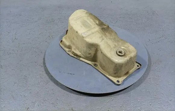 Nissan King Cab, Navara Oil sump 111102352R