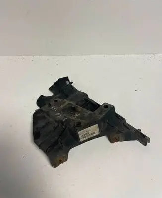 Volvo S80 Front bumper mounting bracket 31265347