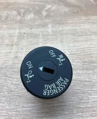 Passenger airbag on/off switch