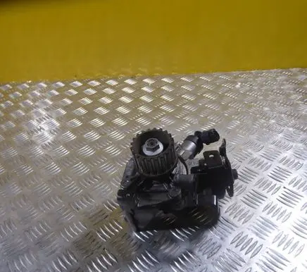 Mercedes-Benz Citan W415 Fuel injection high pressure pump 0045010704