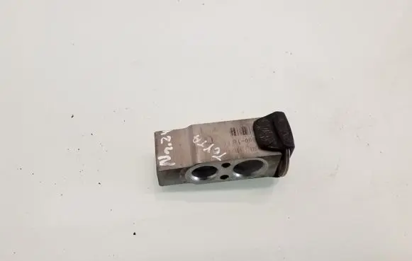 Toyota Corolla E120 E130 Air conditioning (A/C) expansion valve 