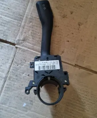 Renault Laguna II Wiper turn signal indicator stalk/switch 8L0953513G
