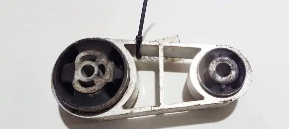 Ford Mondeo Mk III Engine mount bracket bh9sa