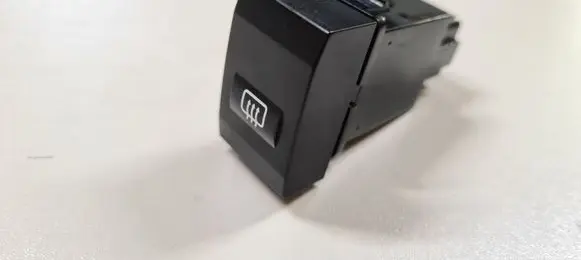 KIA Sorento Windscreen/window heater switch 937103E000 51015