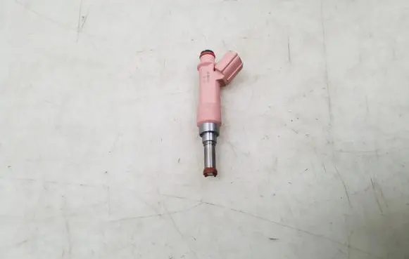 Toyota RAV 4 (XA40) Fuel injector 2325037040