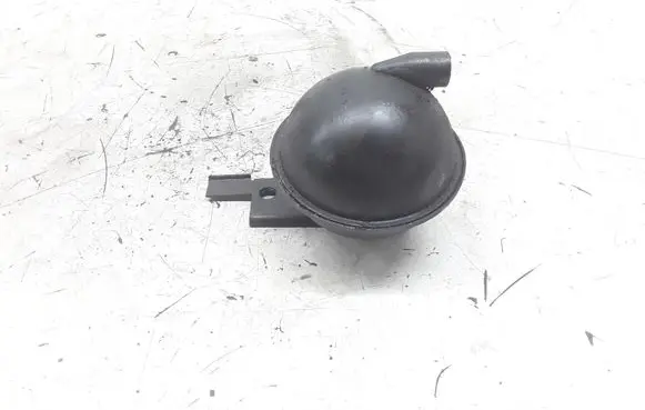 Vacuum air tank