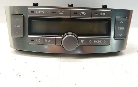 Toyota Avensis T250 Climate control unit 5590005270 5590205050H