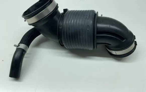 Hyundai Tucson TL Air intake hose/pipe 28130D3150 LSA137701