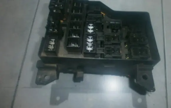 Mitsubishi Carisma Fuse box set b11342