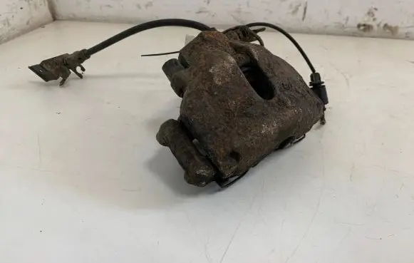 Skoda Superb B5 (3U) Front brake caliper