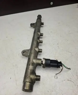 Fuel main line pipe