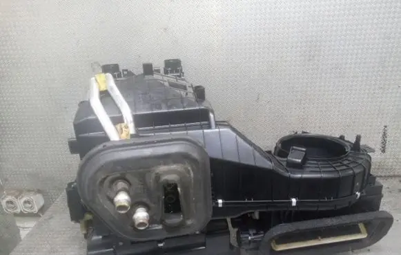 Opel Astra J Interior heater climate box assembly 13303352 13338025