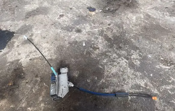 Citroen C6 Rear door lock 9681336780