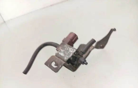 Toyota Avensis Verso Turbo solenoid valve