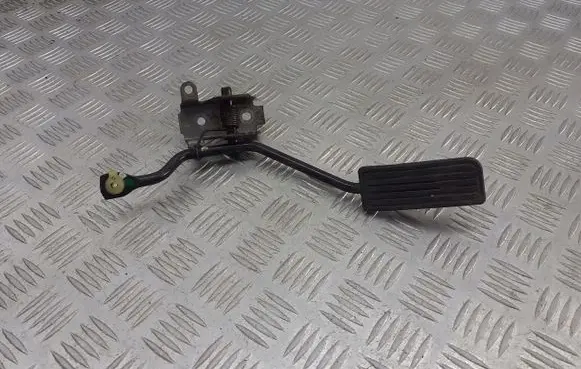 Honda CR-V Brake pedal 
