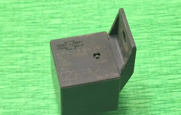 Ford Sierra Other relay 13001728