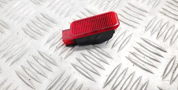 Audi Q3 8U Rear door interior light 6Y0947411