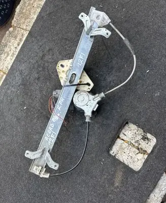 Honda Accord Front door window regulator with motor 