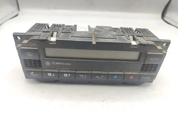 Volkswagen PASSAT B5 Climate control unit 3B1907044H 2400022303