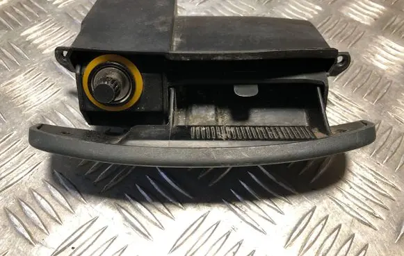 Car ashtray