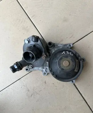 Thermostat/thermostat housing