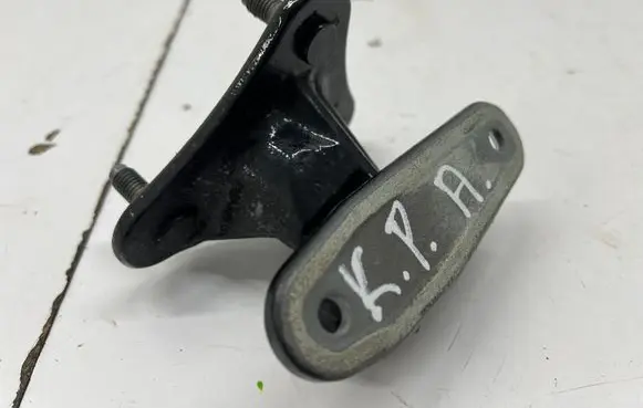 Mercedes-Benz GLE W167 Front door upper hinge