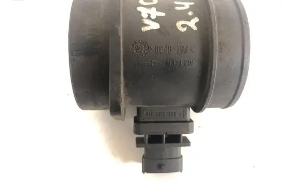 Volvo V70 Mass air flow meter 0281002730 30677999