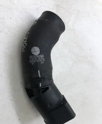 Volkswagen Golf VII Turbo air intake inlet pipe/hose 04L131111T