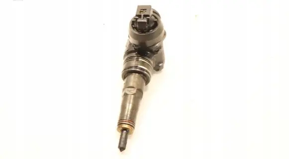 Skoda Octavia Mk2 (1Z) Fuel injector 0414720215