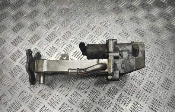 Volvo V70 EGR valve cooler 30637142