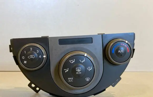 KIA Soul Climate control unit 0812030077