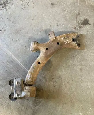 Honda CR-V Front lower control arm/wishbone