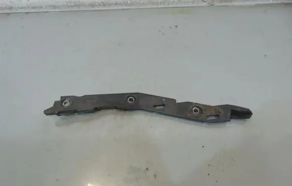 Citroen C4 I Front bumper mounting bracket 9656670980