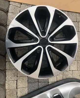 Nissan Juke I F15 R18 alloy rim 8086-11A