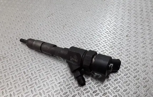 Renault Laguna II Fuel injector 7700111014