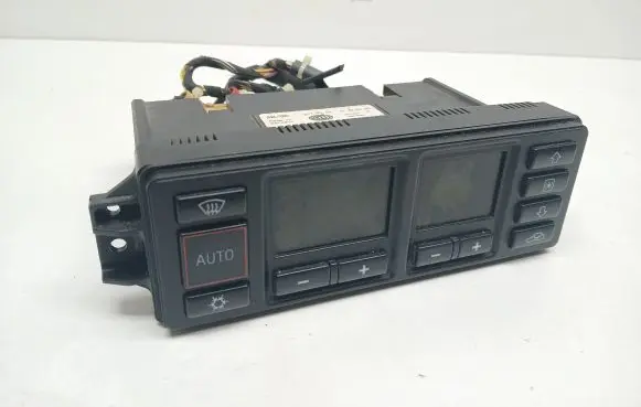 Audi A3 S3 8L Climate control unit 8L0820043M