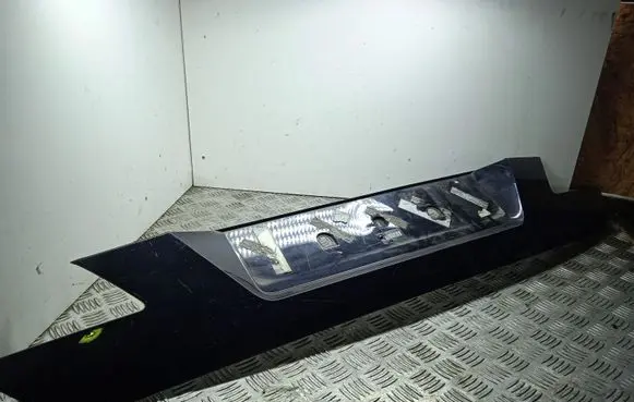 BMW 7 E65 E66 Tailgate/boot cover trim set 7133637
