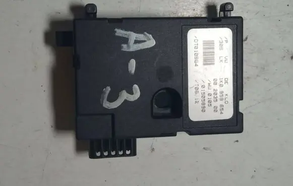 Audi A3 S3 8P Steering angle sensor 1K0959654 00203500 01505890