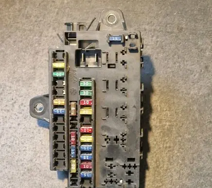 Peugeot Boxer Fuse module 1332053080 0504021045