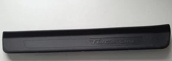 Hyundai Tucson TL Front sill trim cover 85873D7000