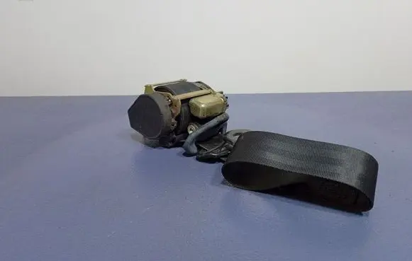Peugeot 206 CC Front seatbelt 804889AA