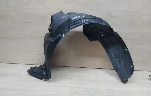 Toyota Yaris Front arch 