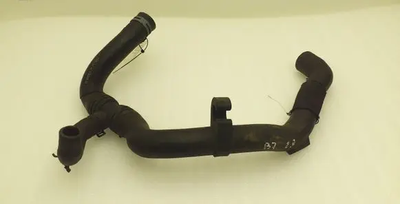 Volkswagen PASSAT B7 Engine coolant pipe/hose 3AA122051A