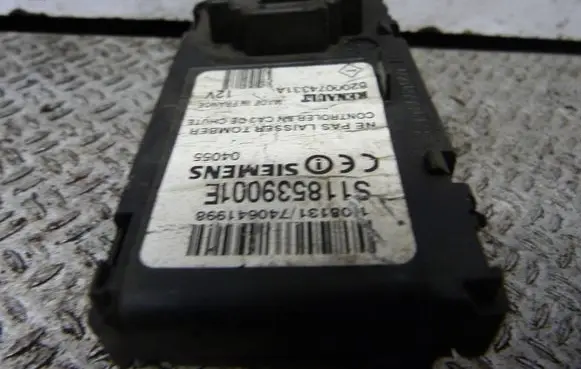 Renault Megane II Engine control unit/module 8200298457