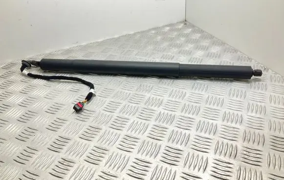 Audi Q3 F3 Tailgate/trunk strut/damper 83A827851A