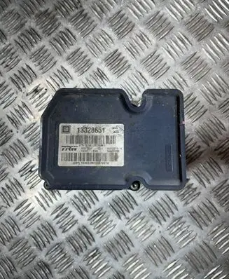 Opel Insignia A ABS Pump 13328651