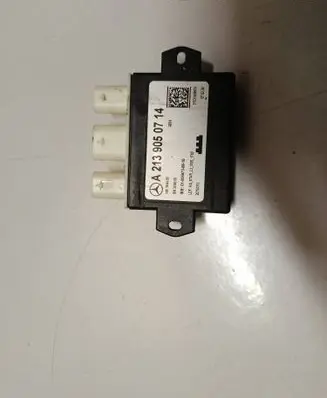 Mercedes-Benz EQA Trunk lid opening control unit A2139050714