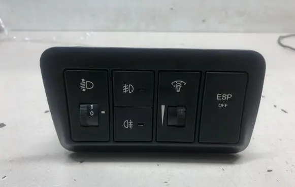 Hyundai Santa Fe Light switch 202002
