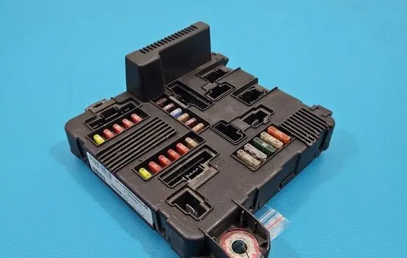 Renault Scenic II - Grand scenic II Central body control module 8200306032A IMPRK1529207