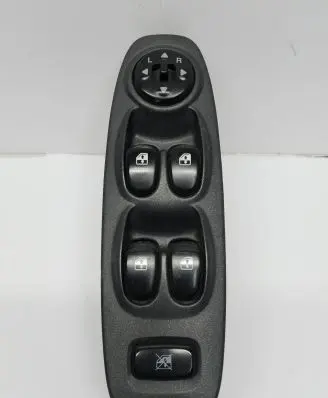 Hyundai Accent Electric window control switch 620W10270